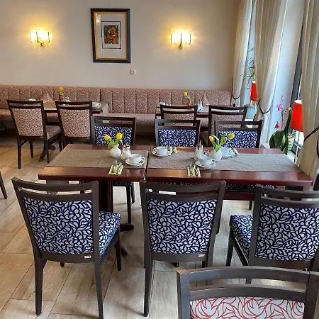 Guest house Weisses Lamm 3*